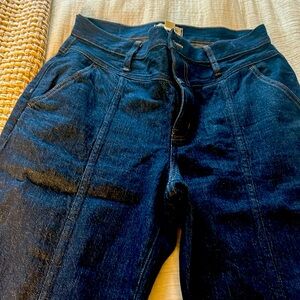 Madewell dark wash jeans- high rise. Barely worn , great quality